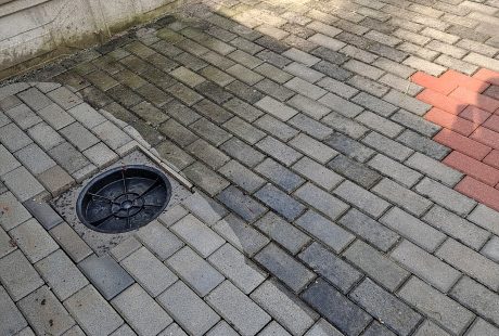 Mycie kostki brukowej (przed umyciem) - Solar Celan